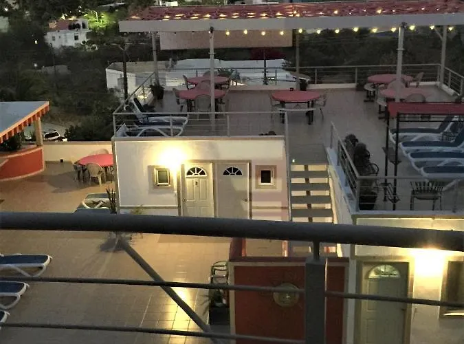 Cabo Paraiso Condos&studios 3*